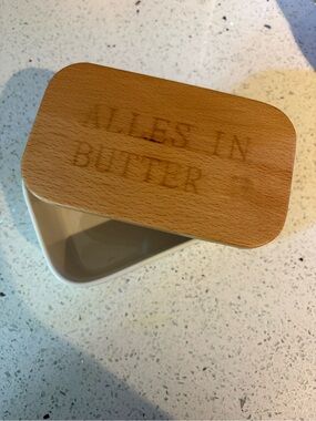 Wood-Top Butter Dish - Cream Ceramic with Natural Wood Lid